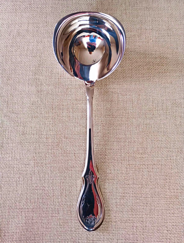 Schöpfkelle aus edelstahl - schöpfkelle,